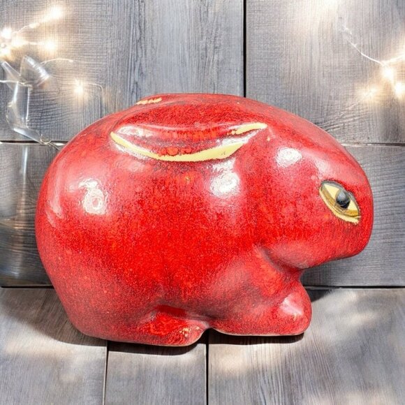 Contemporary Ceramic Bunny Rabbit Figurine Decorative Figure Red Big Eyes Bunny - Picture 1 of 9